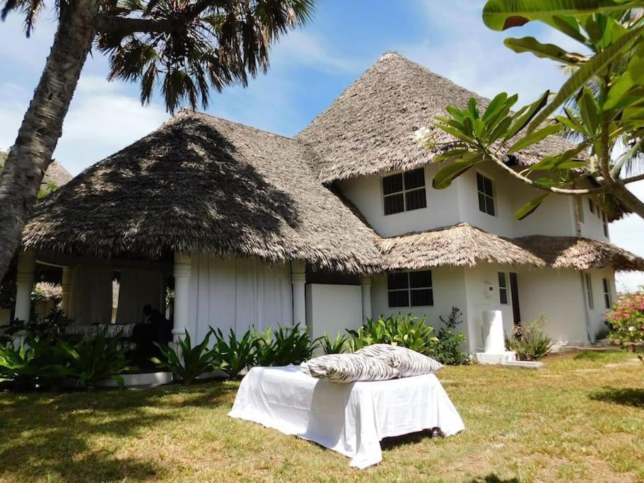 Holiday Home In Malindi Mambrui Exterior photo